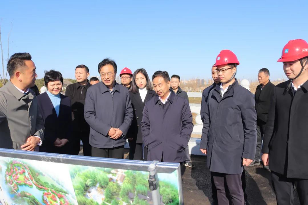 11.30襄阳市委副书记、市长王太晖一行调研公司重点生态环保工程1.jpg