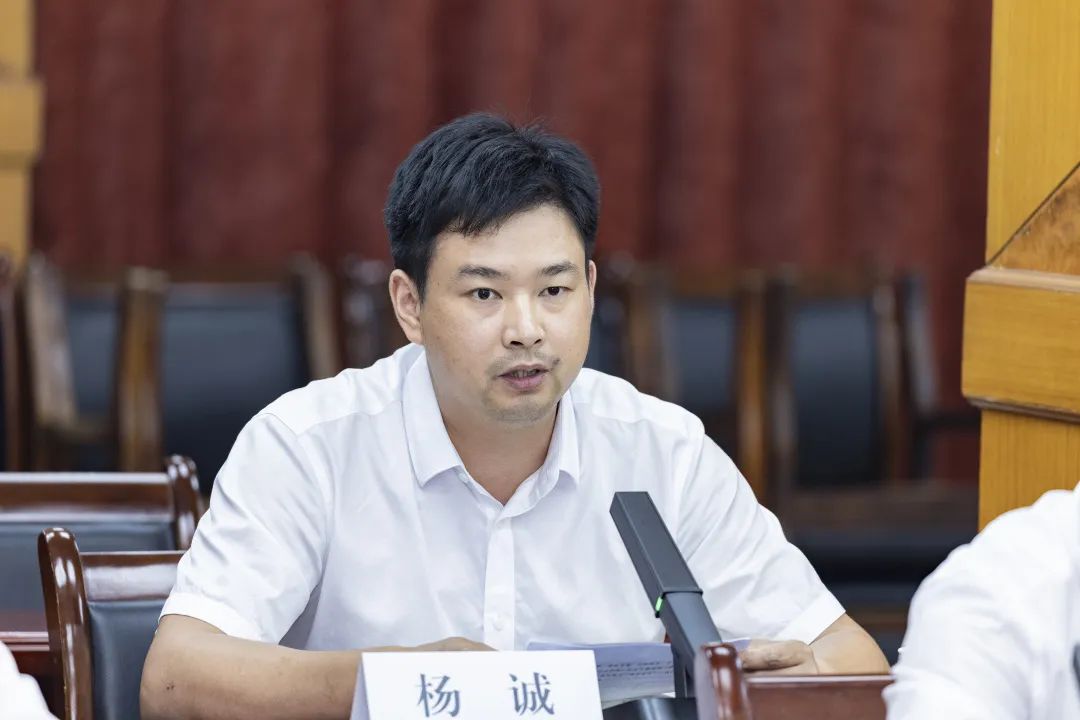 6.27 公司开展2022年第一批新任干部廉洁从业谈话暨安全交底会6.jpg