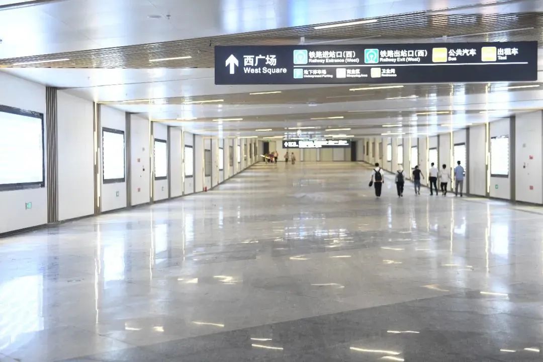 8.12 三局“筑”力！武汉东站今日开通运营！3.jpg