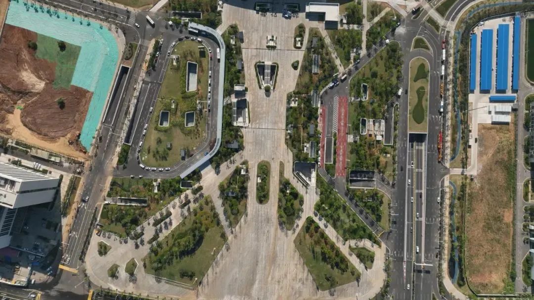 8.12 三局“筑”力！武汉东站今日开通运营！4.jpg