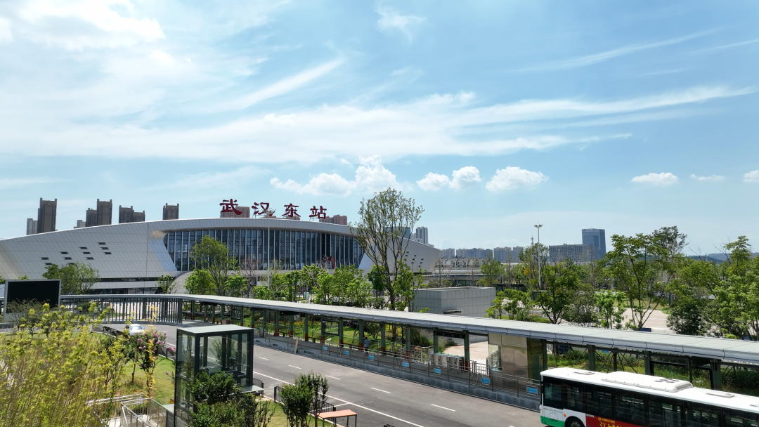 8.12 三局“筑”力！武汉东站今日开通运营！7.png
