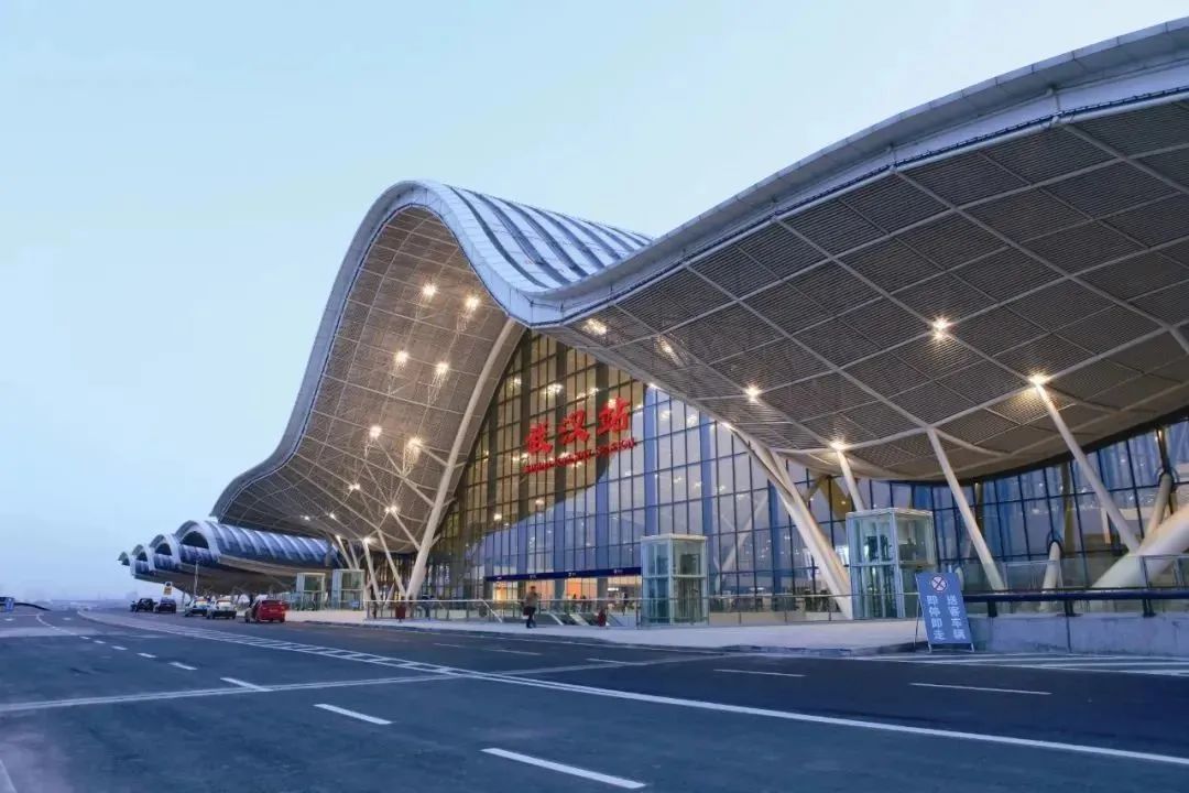 8.12 三局“筑”力！武汉东站今日开通运营！9.jpg