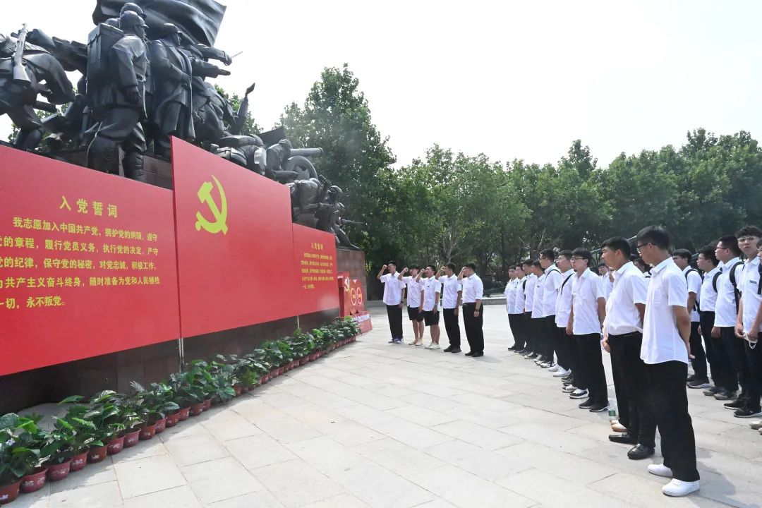 9.28 中建三局三公司北方分公司获评“一星级全国青年文明号”!6.jpg 9.28 中建三局三公司北方分公司获评“一星级全国青年文明号”!6.jpg