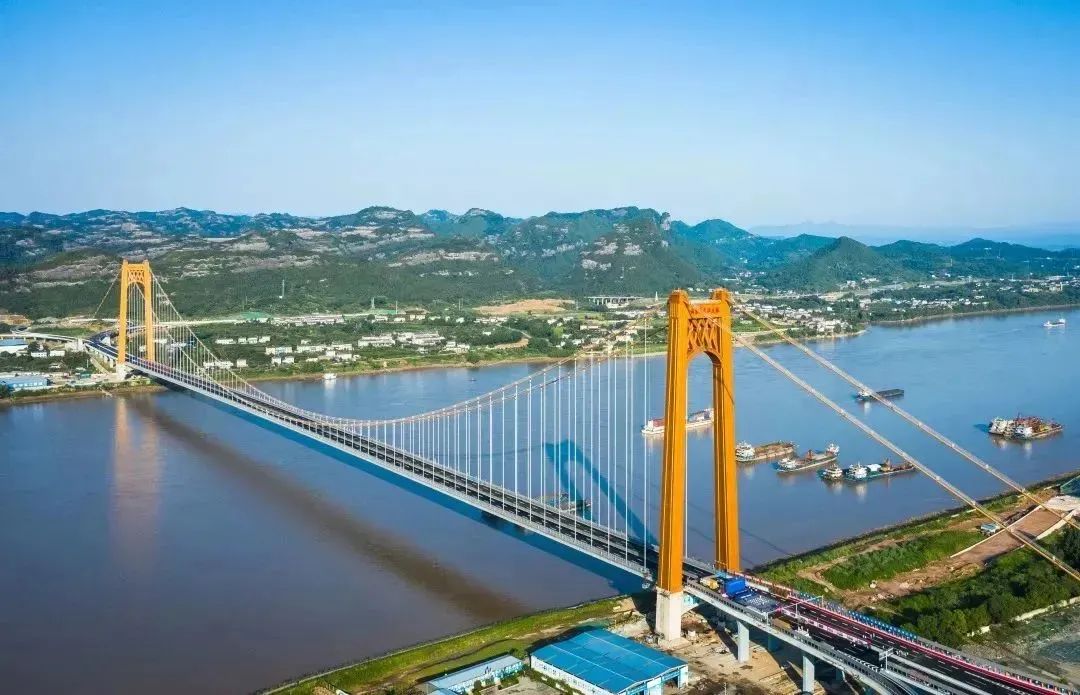 11.17 宜昌伍家岗长江大桥项目通过中国建筑基础设施科技创新示范工程验收2.jpg