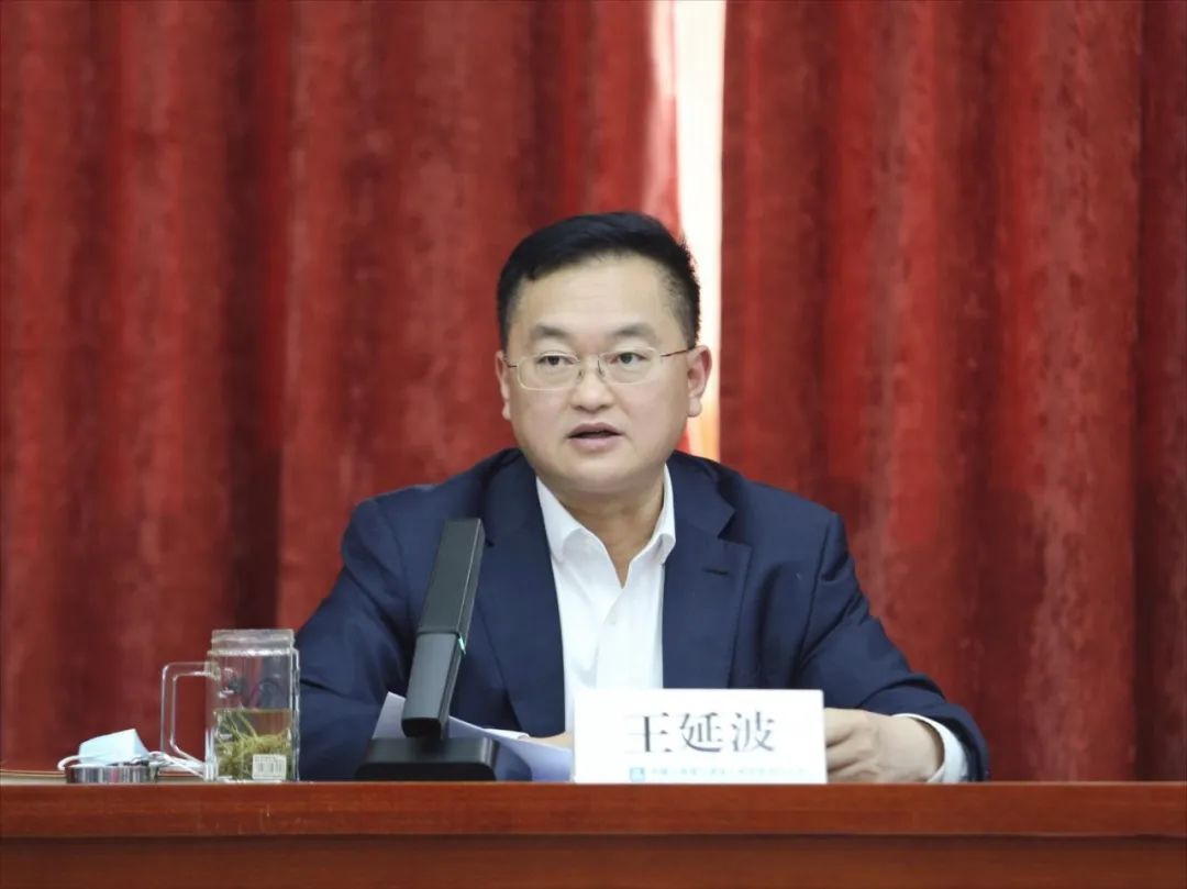 12.12 中建三局三公司召开2022年第二批新任职干部廉洁从业谈话暨安全交底会2.jpg