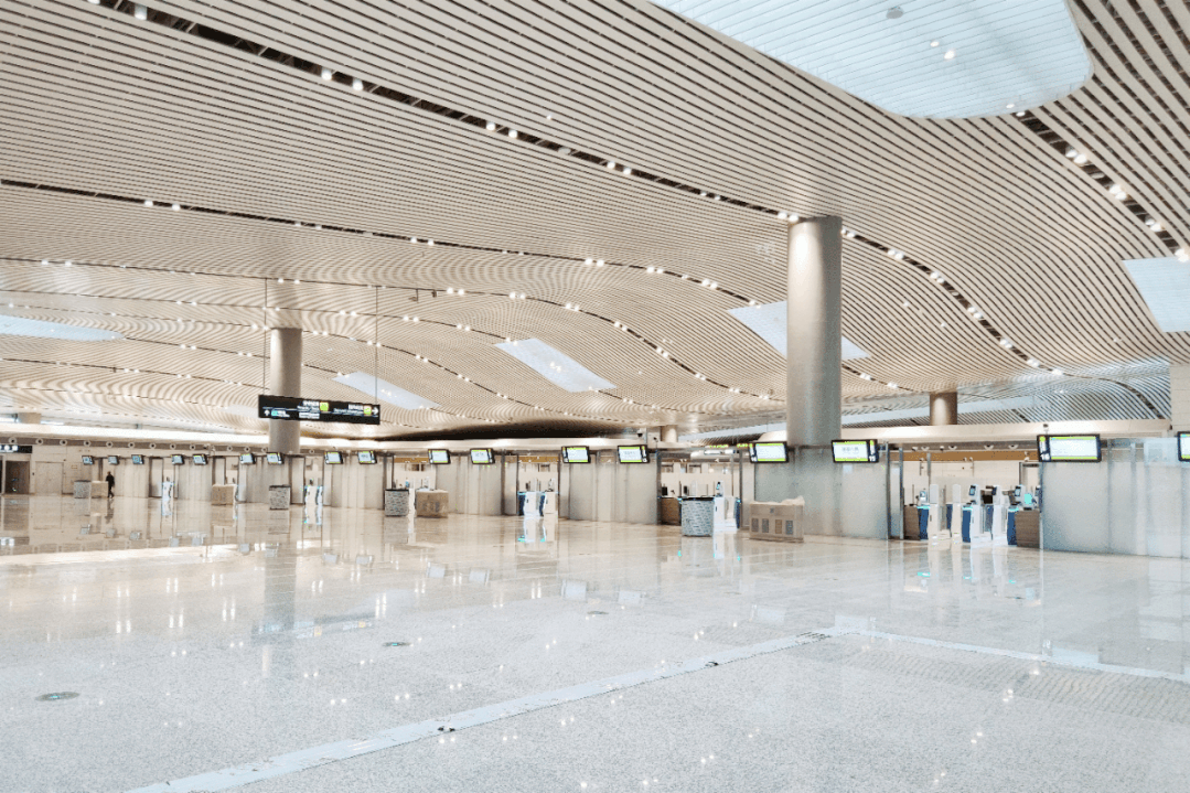 12.19 广东揭阳潮汕机场航站区扩建工程通过行业验收！2.gif