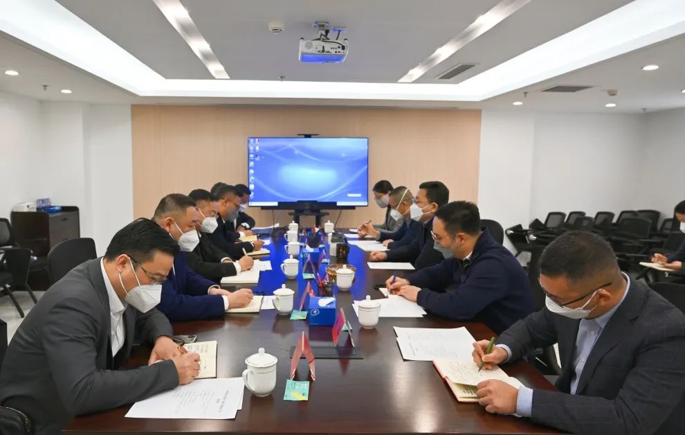 1.1 王延波与中广视资产管理有限公司总经理韩峰会谈交流1.jpg