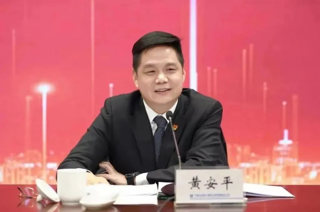 1.15 西南分公司：坚定信念，勇毅笃行，为分公司跨越式高质量发展奋力拼搏！2.jpg