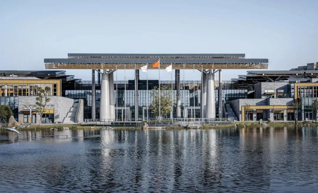 2.20 宜都市民活动中心（会展中心）斩获柏林设计奖！4.jpg