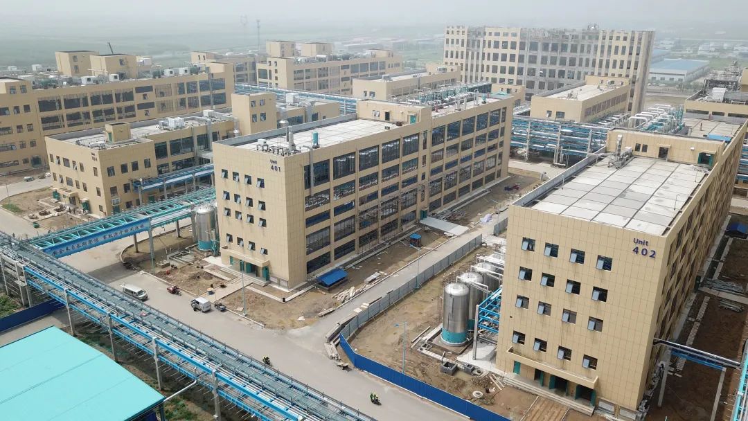 3.13 珠海健福制药项目（一期）主体结构全面封顶！3.jpg