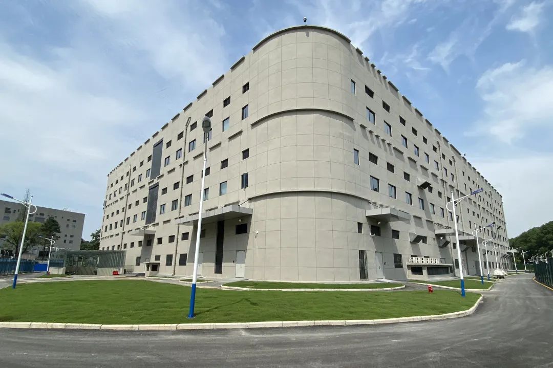 3.13 珠海健福制药项目（一期）主体结构全面封顶！10.jpg