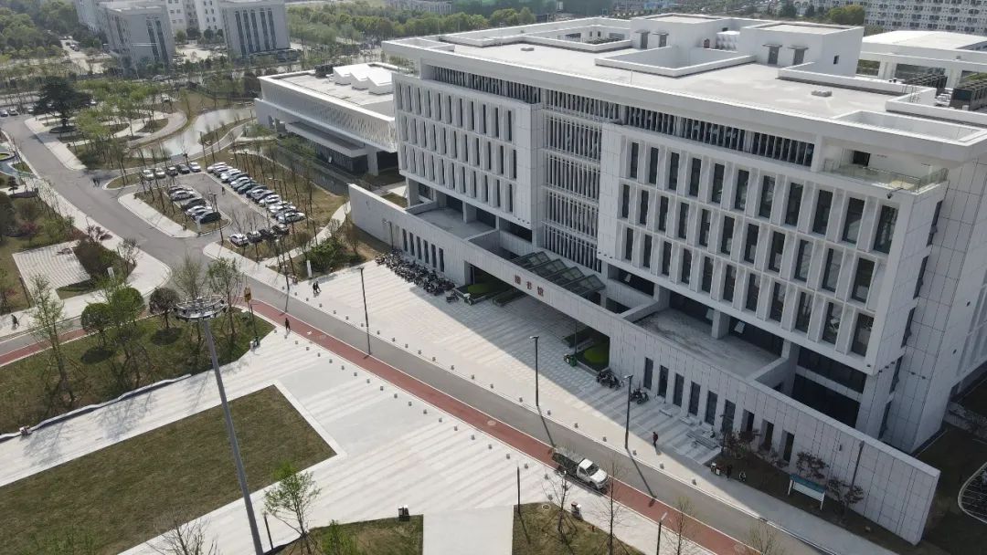 4.10 长江大学文理学院新校区二期B区项目正式投用！5.jpg