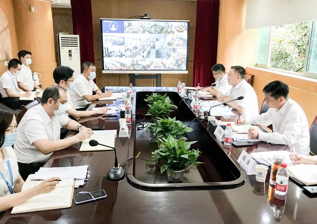 8.16推进财商融合，引领管理升级，公司召开二季度商务、供应链系统专业会及财务金融工作例会1.jpg