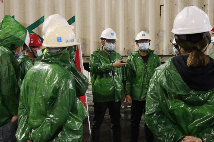 3.31央视《新闻联播》《新闻直播间》聚焦公司参建的泉州最大方舱隔离点投入使用1.gif 3.31央视《新闻联播》《新闻直播间》聚焦公司参建的泉州最大方舱隔离点投入使用1.gif