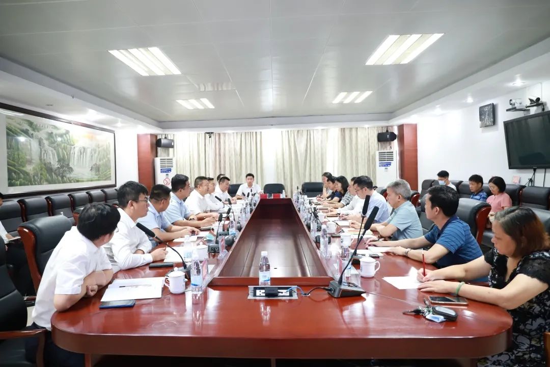 7.26 罗宏会见海南大学党委常委、副校长聂清斌1.jpg 7.26 罗宏会见海南大学党委常委、副校长聂清斌1.jpg