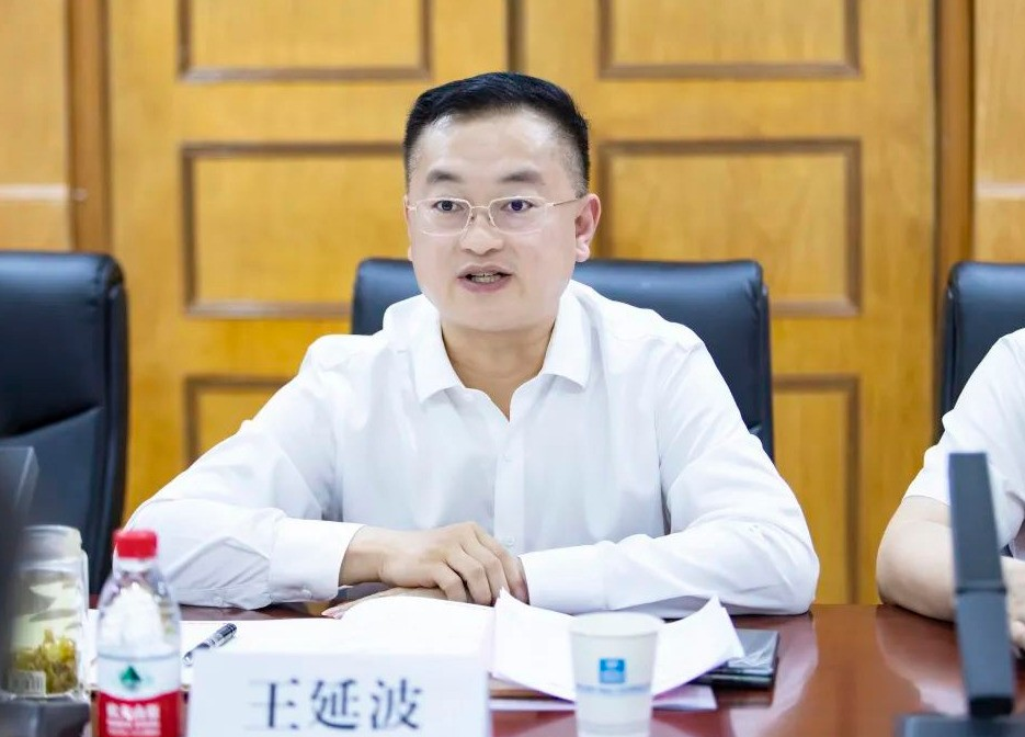 8.18 王延波会见湖北随县县委常委郭帮文3.png