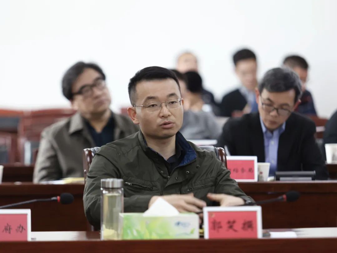 4.4 王延波一行拜会武汉市汉阳区委书记徐丽、区长郭笑撰2.jpg