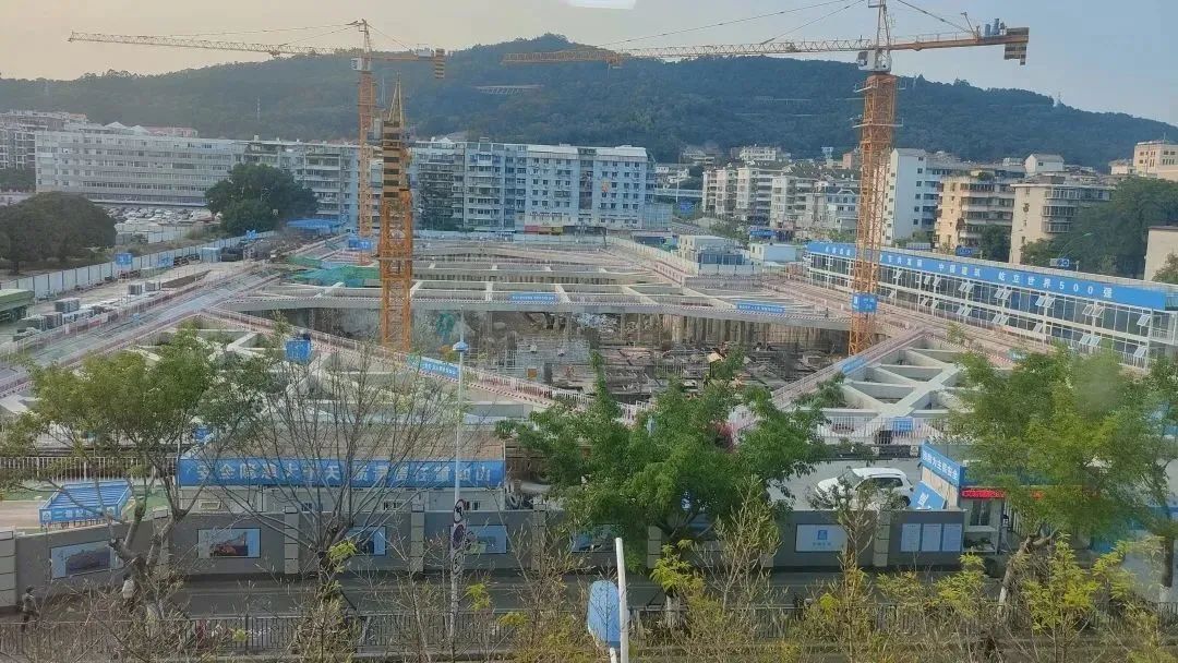 4.14 “节”连不断！中建三局三公司加速推进项目建设“进度条”！9.jpg